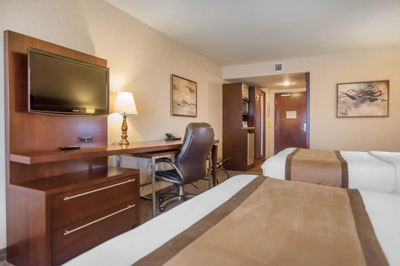 Quality Inn & Suites Val-d'Or Esterno foto