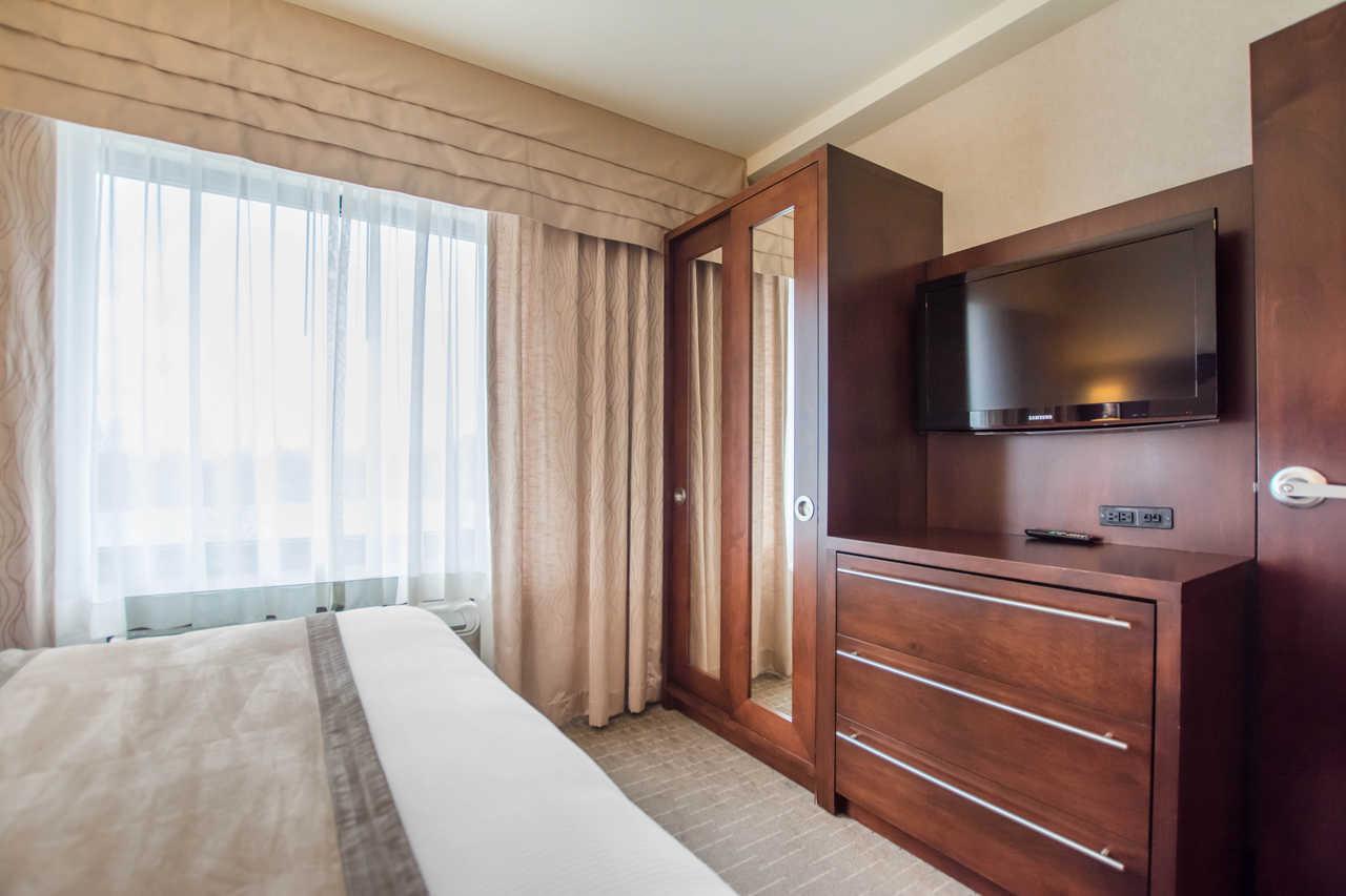 Quality Inn & Suites Val-d'Or Esterno foto